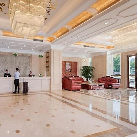 Vienna Hotel Huizhou Chenjiang Avenue Exterior foto